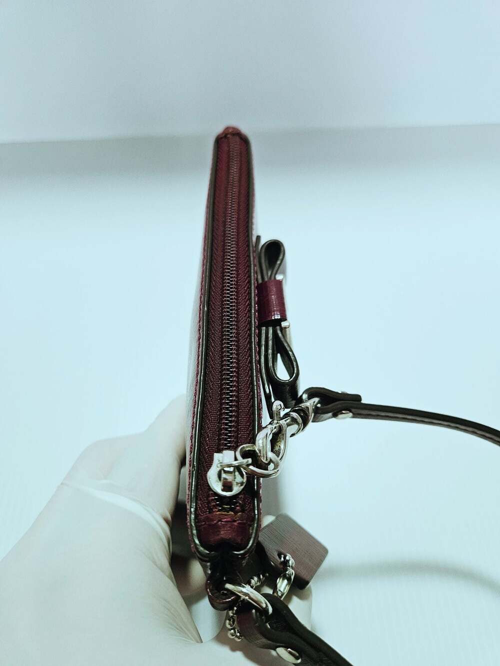 Coach Burgundy Crossgrain Leather Bow Wristlet EUC - Picture 15 of 16